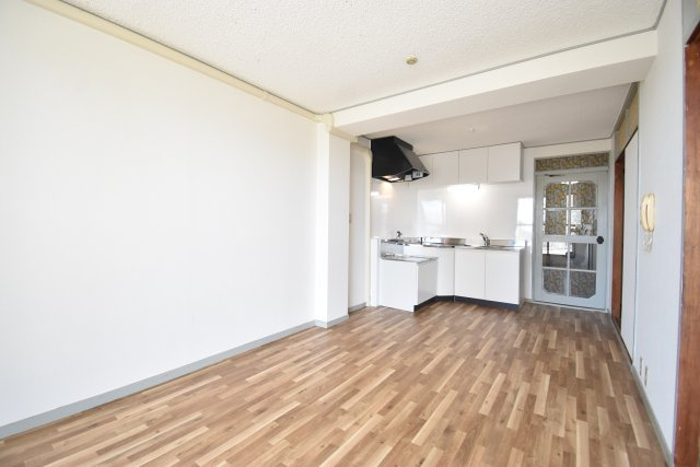 コボリマンション夙川老松台D棟の居間・リビング