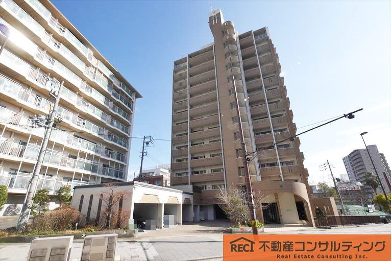 ワコーレベイフロント摩耶の外観