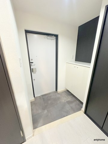 BRAVI南堀江　仲介手数料無料の玄関