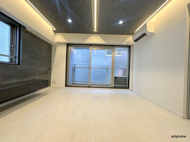 BRAVI南堀江　仲介手数料無料の居間・リビング