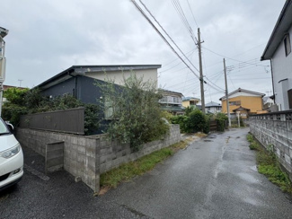 【前面道路含む現地写真】