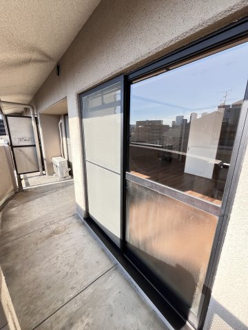 大阪市城東区野江２丁目の賃貸マンションのバルコニー