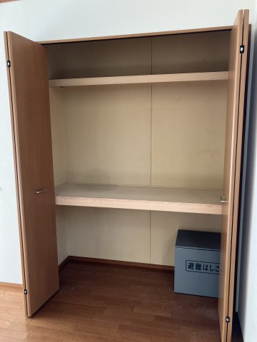 【収納】 | NTハウス | 仕切りがあるのでお荷物の整理もしやすいですよ