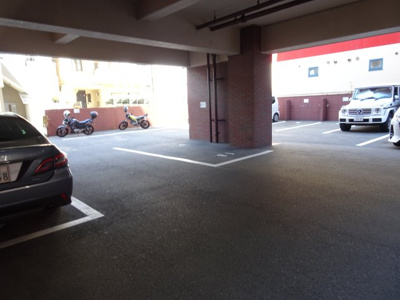 【駐車場】 | ライオンズマンション大名 | 駐車場の用意があります