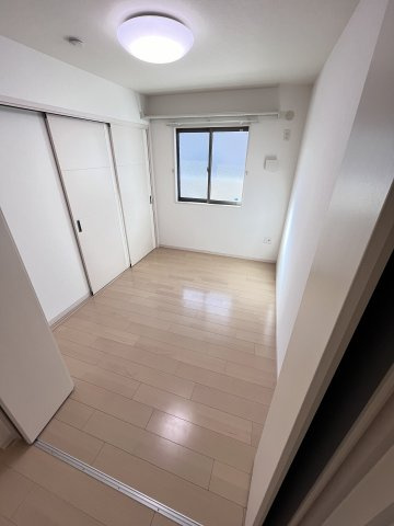 大阪市城東区鴫野東２丁目のアパートの寝室