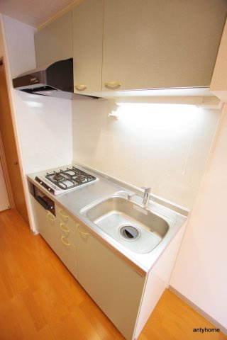 オーパス　仲介手数料無料のキッチン