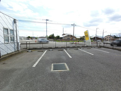 【駐車場】 | ラフィーネⅡ | 駐車場