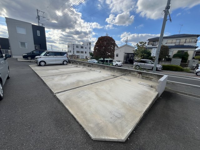 岩槻上野ドリームハウスの駐車場|2台目駐車場完備