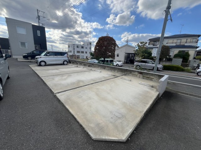 【駐車場】 | 岩槻上野ドリームハウス | 2台目駐車場完備