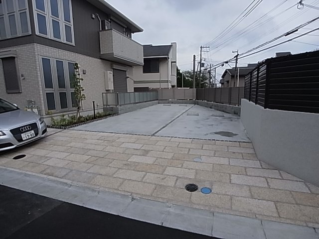 神戸市須磨区月見山町３丁目のアパート