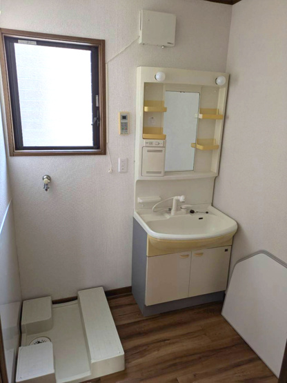 【独立洗面台】