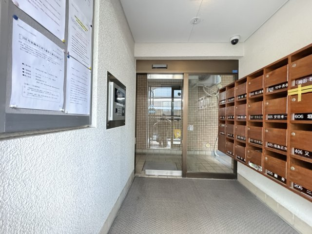 門前仲町ハイムのエントランス|セキュリティ面も安心のオートロック付き
