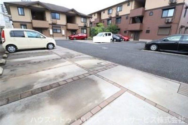 ボヌールおおたかの森　Ⅱの駐車場