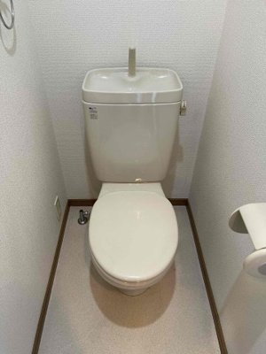 【トイレ】 | サンスベリア館 A棟 | 別号室の写真になります。現況優先。