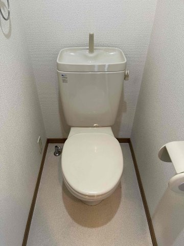 【トイレ】 | サンスベリア館 A棟 | 別号室の写真になります。現況優先。