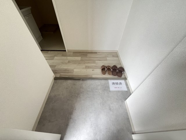 クレインストリート松本の玄関