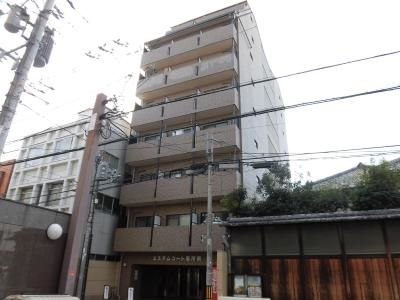 エステムコート御所南の外観