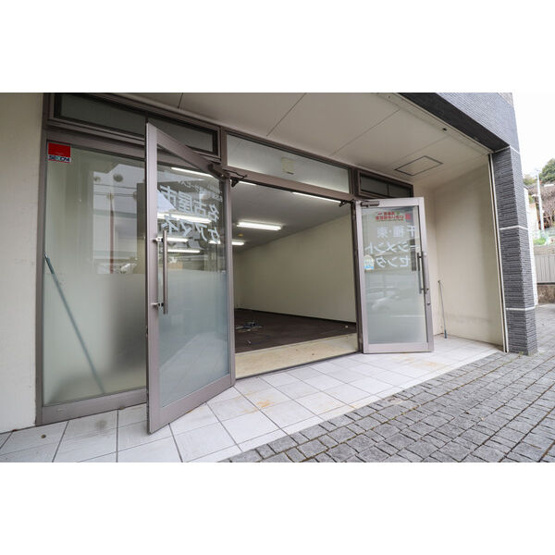  | Lotus覚王山（ロータス カクオウザン）【　店舗系おすすめ　】