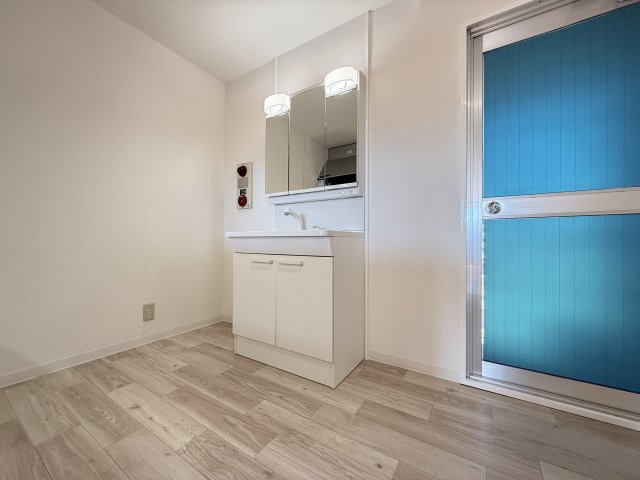 カゲヤマビルの独立洗面台