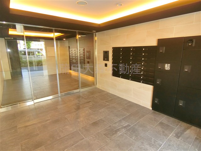 Spitze(シュピッツェのエントランス|エントランス