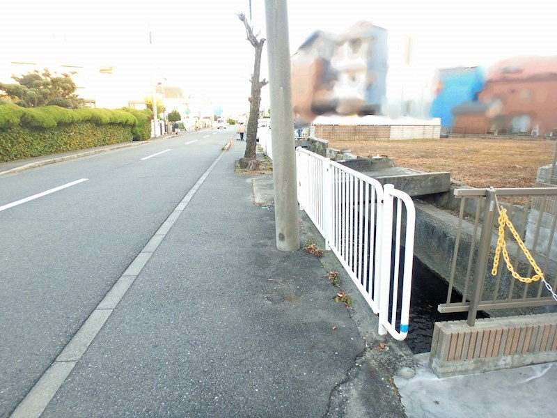 尼崎市富松町３丁目　土地の前面道路含む現地写真|前面道路含む現地写真です