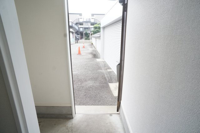 メゾン高司　北館の玄関
