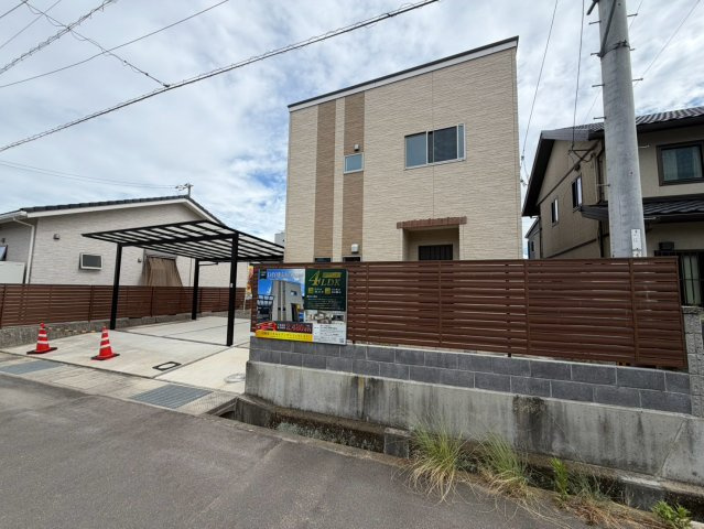 宇多津町長縄手の外観