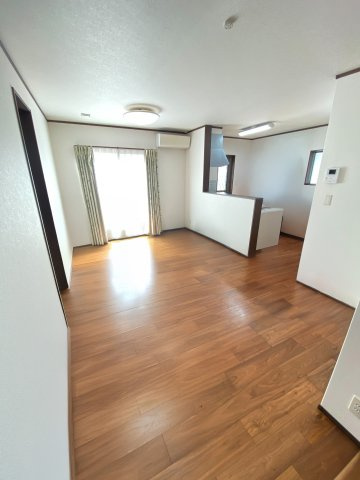 【居間・リビング】 | 宇土市松山町 | ☆ゆとりある広さのリビング☆家族団らんの時間を満喫できそうです☆