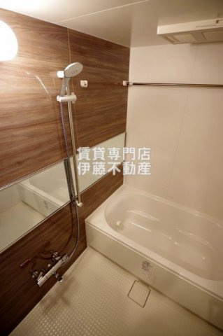 スプランディッド名駅NORTHの浴室