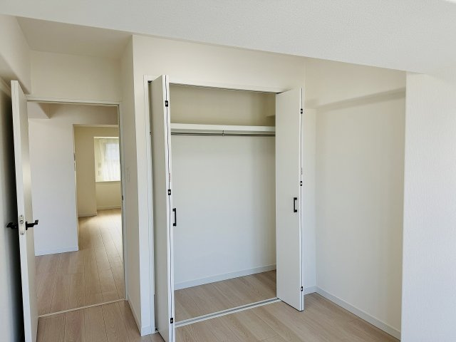 グリーンパーク西八王子の収納|～収納力の高いクローゼット完備～