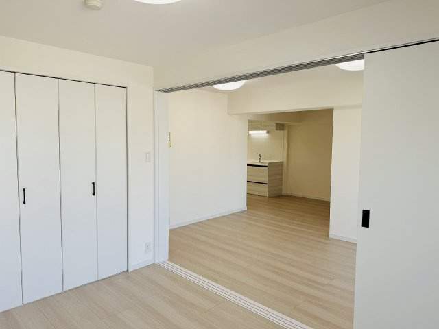 グリーンパーク西八王子の収納|～収納力の高いクローゼット完備～