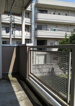 青梅市長淵４丁目の賃貸マンションのバルコニー