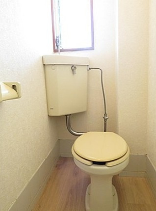 青梅市長淵４丁目の賃貸マンションのトイレ