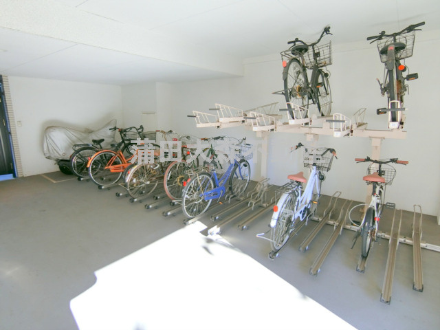 セジョリ蒲田イーストのその他共用部分|屋根付駐輪場