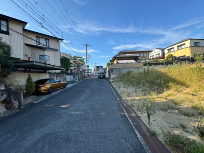 【前面道路含む現地写真】 | 若松台3丁　土地 | 道路幅員約6.2mあります