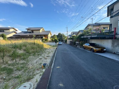 【前面道路含む現地写真】 | 若松台3丁　土地 | 道路幅員約6.2mあります