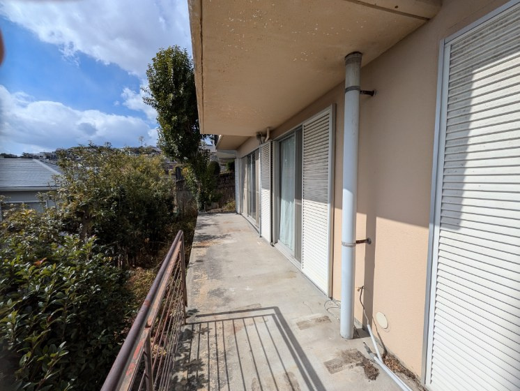 西宮市甲陽園山王町の中古一戸建のバルコニー