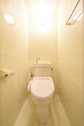 クレセンシャル神足のトイレ