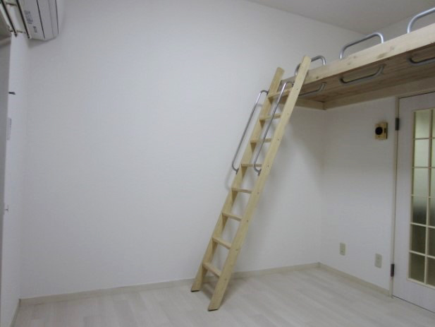 【寝室】