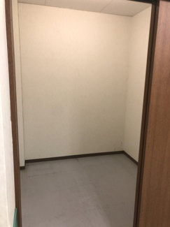 【収納】 | 柏原商業用テナント | 図面上では、倉庫にあたる場所です。