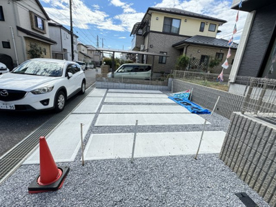 【駐車場】 | 流山市宮園３丁目新築戸建【八木南小学校：9分】 | 駐車スペース・並列３台駐車可