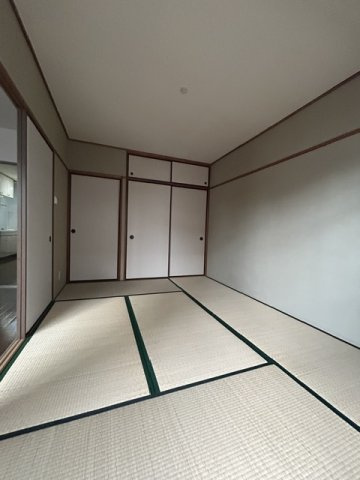 エスポワール辻畑の和室