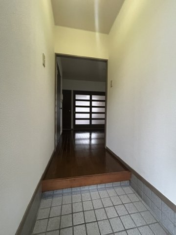 エスポワール辻畑の玄関