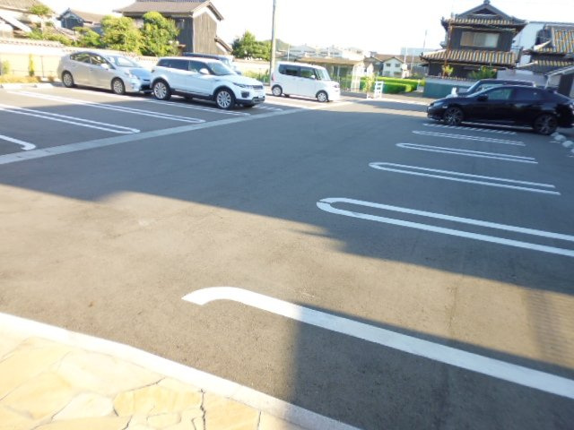 サザンクロスＢの駐車場