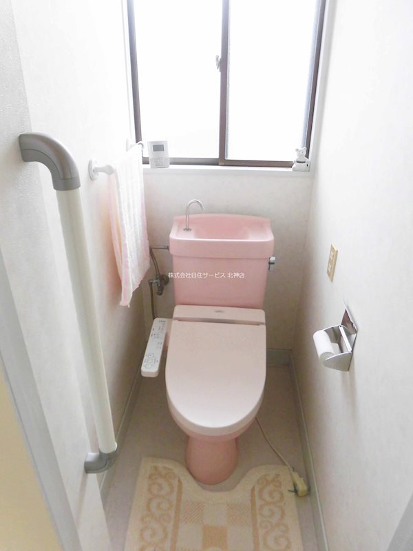 唐櫃台4丁目一戸建のトイレ