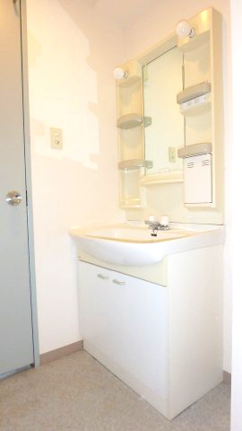 SKビルの洗面所