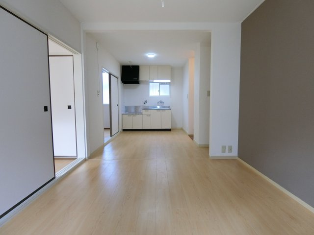 メゾン・ド・スズランの居間・リビング