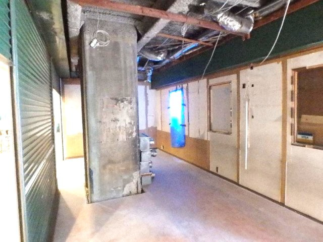 ピアザ神戸Ⅲの内装|１階