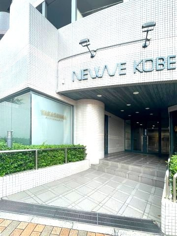 ニューブ神戸のエントランス|毎日通るエントランスはこのようになっています