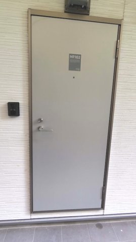 ルミエール武庫之荘の外観|玄関ドア